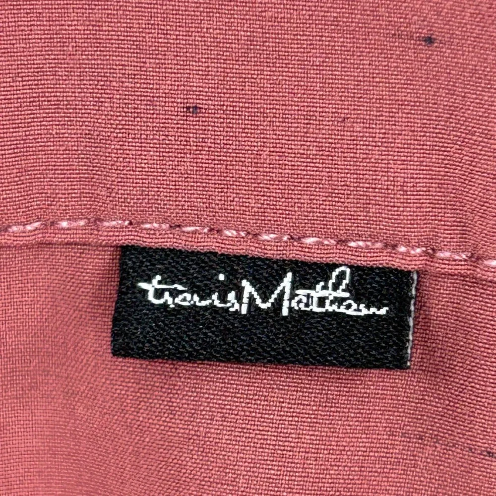 TravisMathew Golf Shorts Mens 30 Salmon Pink Stretch Performance Flat Front